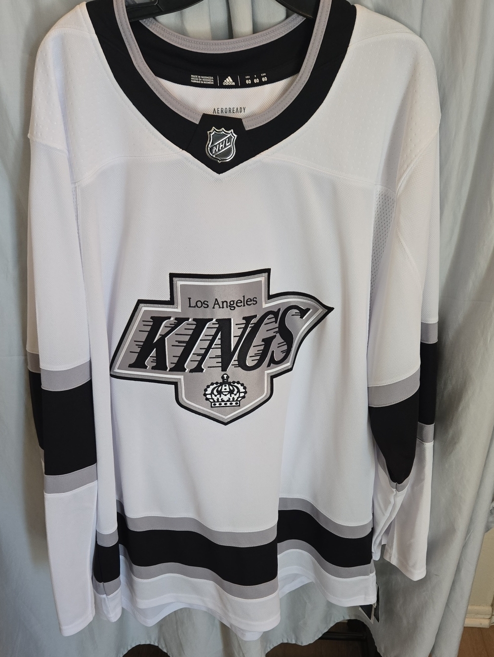 adidas Los Angeles Kings White and Black NHL Hockey Jersey
